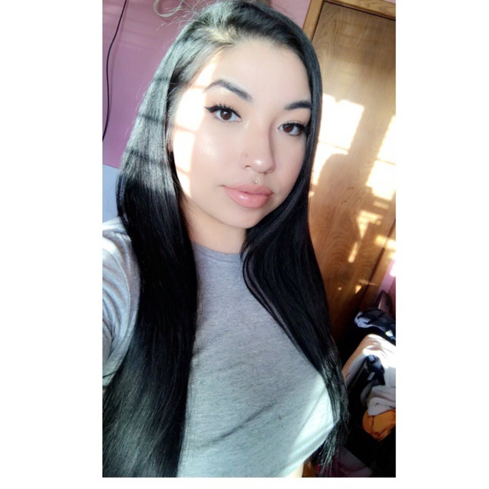 Meet your Posher, Crystal